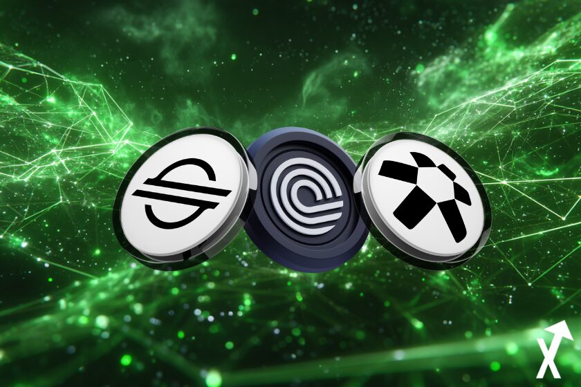 XLM-Kryptomünzen auf grünem Hintergrund.