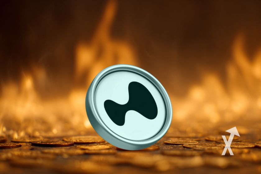 Moneda HYPE en fondo flam&iacute;gero.