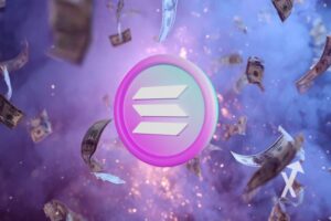 coin solana en rose sur un fond d'univers bleu et des billets dollars qui volent